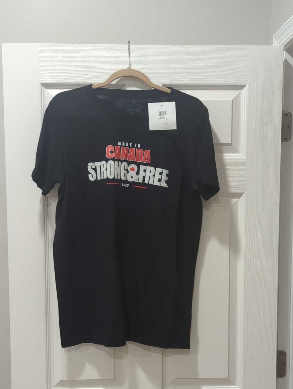 Canada Strong & Free Graphic Tee - Black Size M